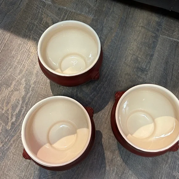 3 EMILE HENRY Cerise Footed Lion's Head Soup Bowl (Provencale Red) France - Picture 4 of 9